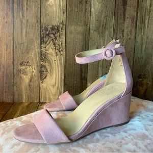 Naturalizer Pink Faux Suede Wedge Heels New with sticker. Size US 8.5.
